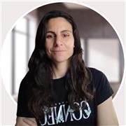 Tengo un Grado en Educación Infantil con especialidad en Inglés. He enseñado inglés en Primaria y hasta 2º ESO. También adultos